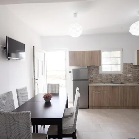 Getaway Mykonian Apts Perfect For 10 Guests W Pool Apartman
