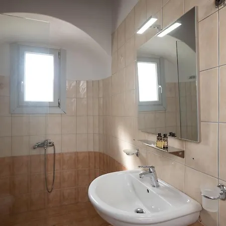 Getaway Mykonian Apts Perfect For 10 Guests W Pool Lägenhet