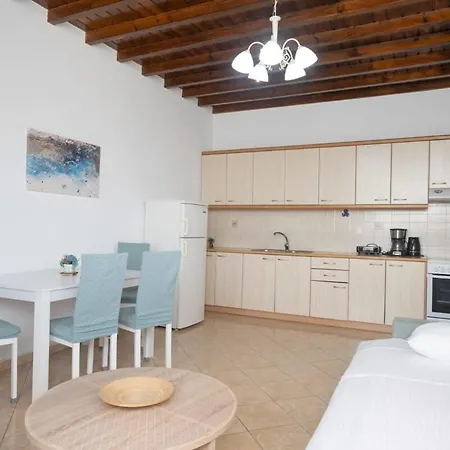 Getaway Mykonian Apts Perfect For 10 Guests W Pool Plintri