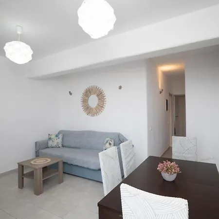 Getaway Mykonian Apts Perfect For 10 Guests W Pool Plintri